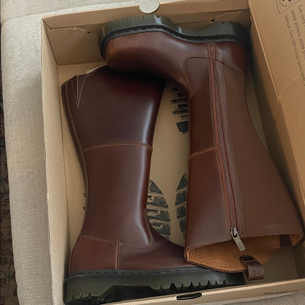 Dr Martens Amaayah Hi Boots- 8 - Picture 3 of 6